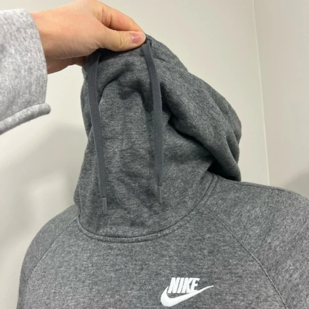 Nike size lightly